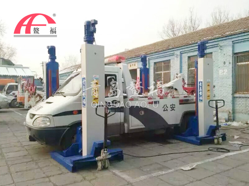北京抱胎20噸特種車舉升機案例