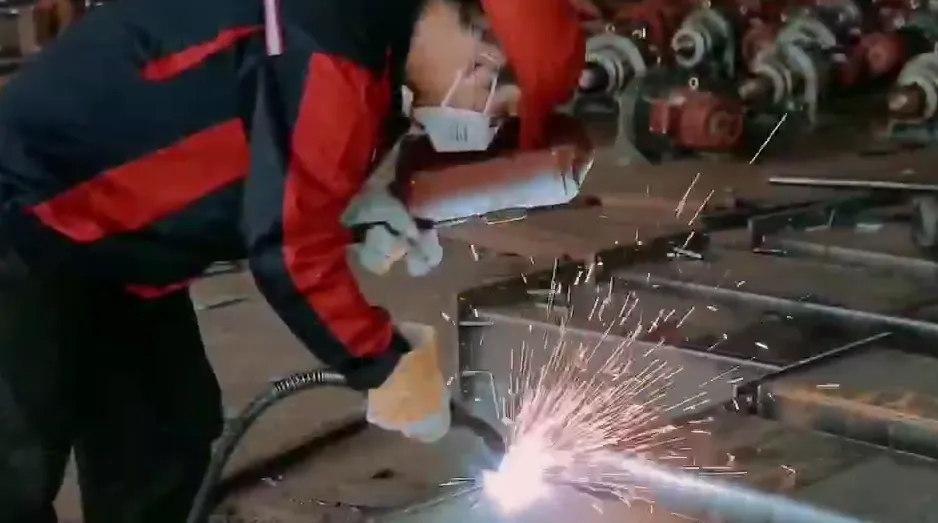 舉升機