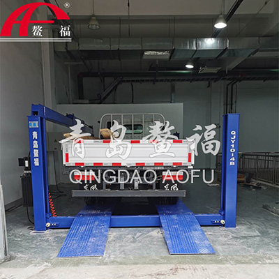 四柱舉升機